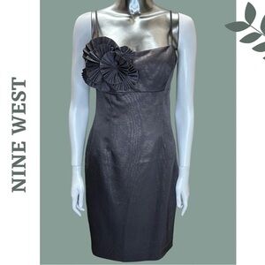 Nine West Mini Dress Grey Gold Spaghetti
Strap Rosette Flower Detail Size 6